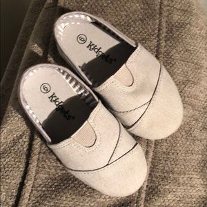 Kidgets NWOT Size 6
